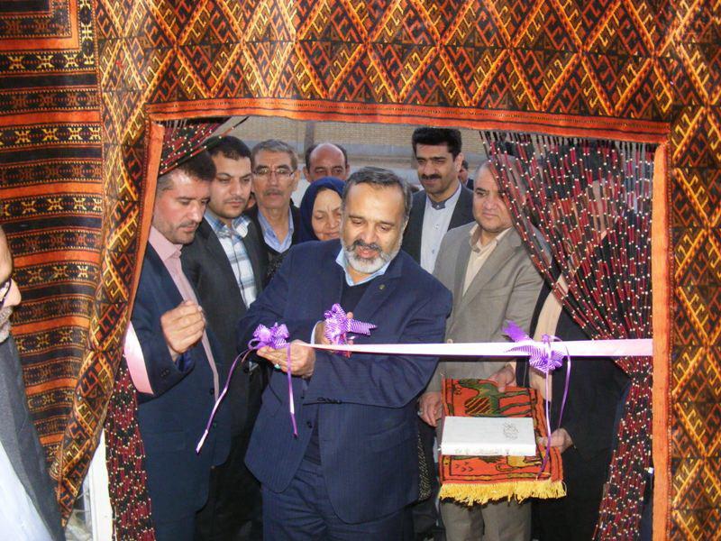 مجتمع فرش دستباف صالح آباد تربت جام به بهره برداری رسید