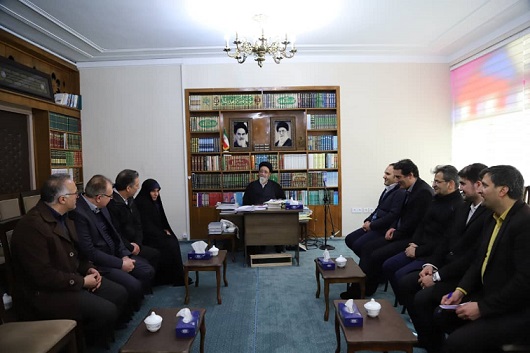 دیدار رئیس مرکز ملی فرش ایران با امام جمعه تبریز 