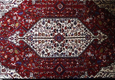دوره‌های بازاریابی تولیدکنندگان فرش دستباف در زنجان برگزار می‌شود