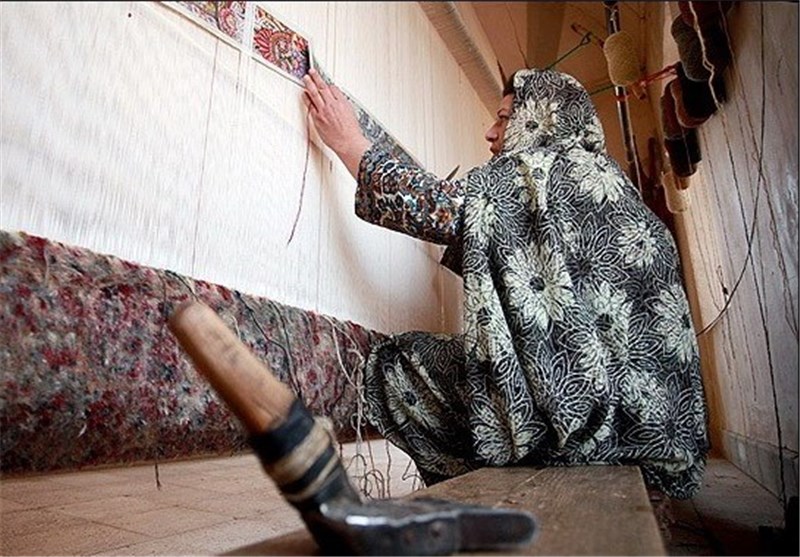 وجود ۵۰ هزار بافنده فرش در همدان