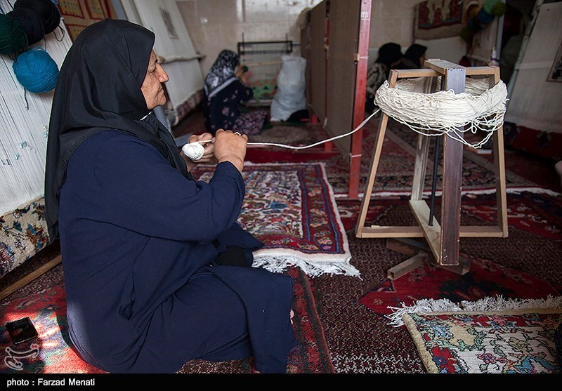  فعالیت 100 کارگاه قالیبافی در استان سمنان 