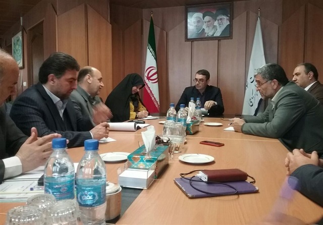 استاندار مرکزی: سند فرش دست‌باف استان مرکزی اجرا می‌شود 