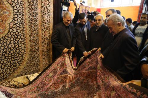 دوازدهمین نمایشگاه فرش دستباف قم گشایش یافت