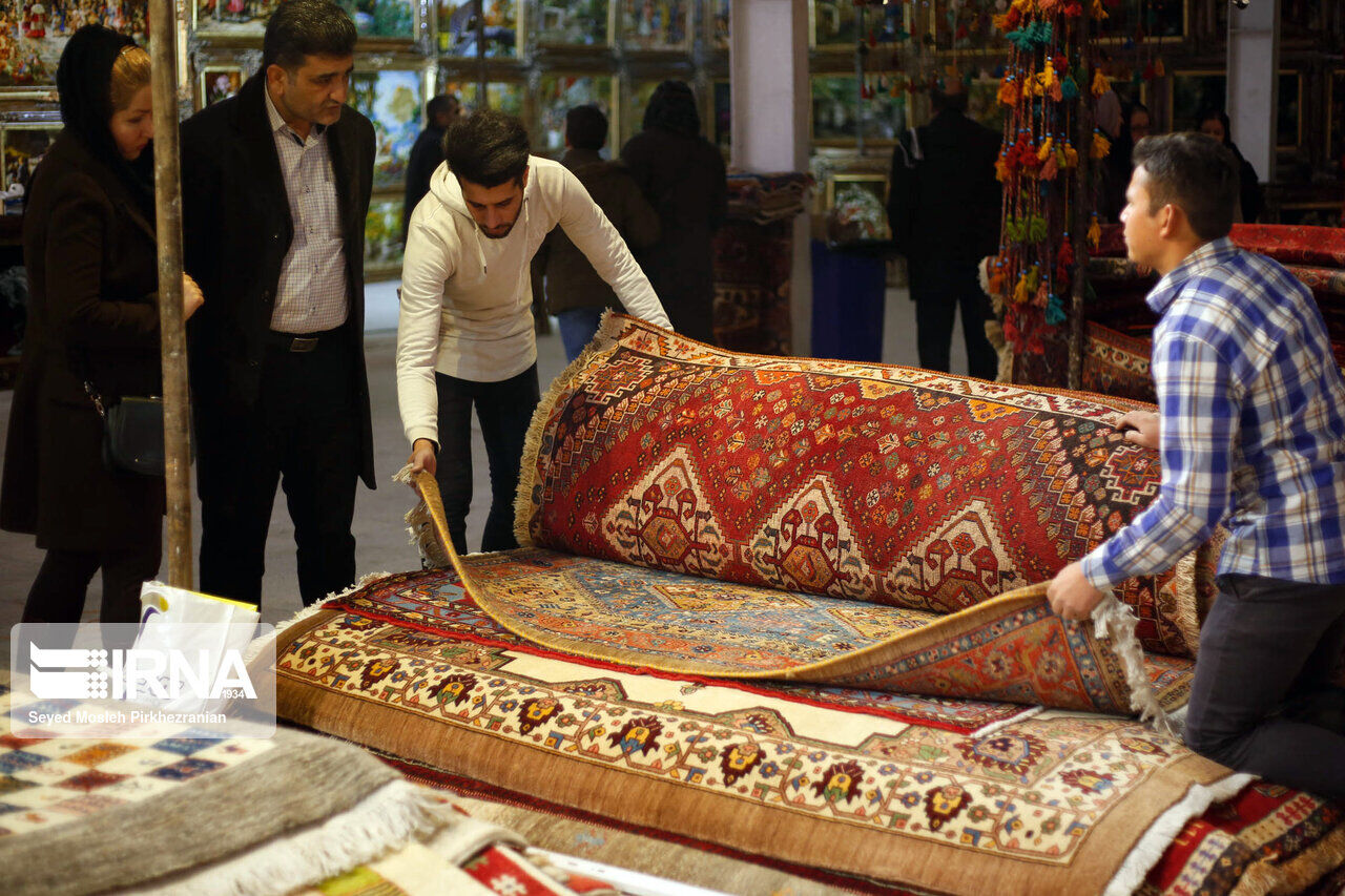 رشد ۱۰۶ درصدی صادرات فرش دستباف اصفهان با وجود تحریم‌ها و کرونا