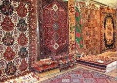 هشتمین نمایشگاه فرش دستباف کشور در اراک گشایش یافت