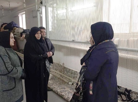 بازدید رییس مرکز ملی فرش از کارگاه‌های قالی بافی استان گلستان