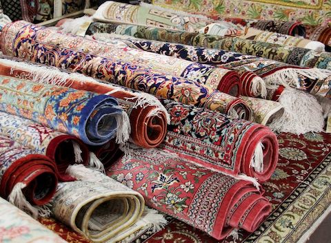 ۲۰ تخته فرش نفیس خراسان شمالی در انبار خاک می‌خورد