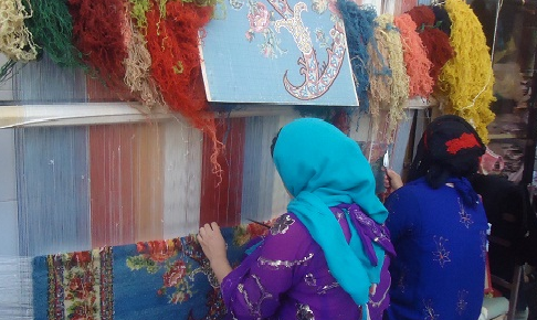 برگزاری ۲۱ دوره آموزشی فرش دستباف در لرستان