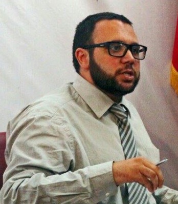 نباید وارد بازی قیمتی با سایر کشورهای تولید کننده فرش شویم