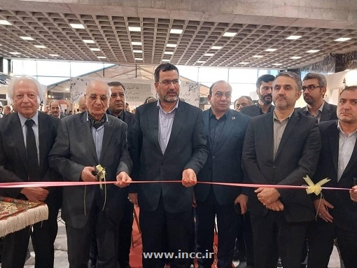 هفدهمین نمایشگاه فرش دستباف قم افتتاح شد 