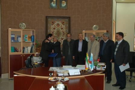 انعقاد تفاهم نامه همکاری دانشگاه کاشان با تولیدکنندگان فرش عتبات