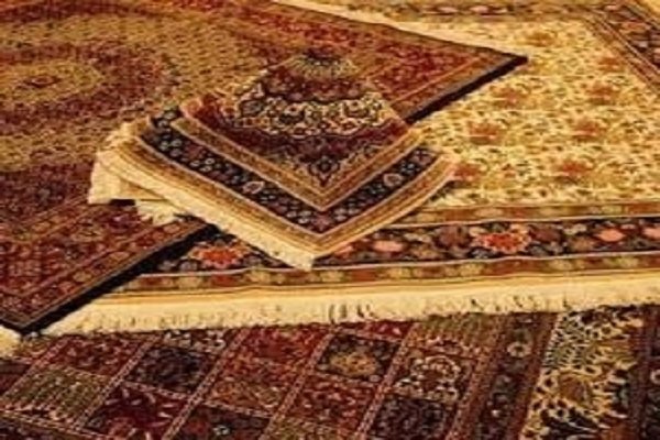 تلاش برای رونق محصولات فرشبافان هرسینی درنمایشگاه‌های بین‌المللی 