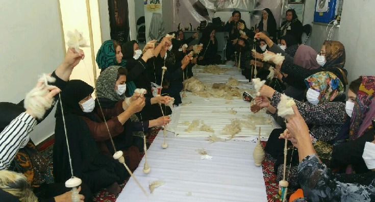 برگزاری دوره آموزش ریسندگی سنتی استان کرمانشاه 