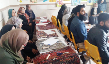 برگزاری دوره آموزشی "ارتقاء مهارت قالی بافان" در کرمانشاه