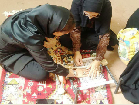 برگزاری دوره آموزشی "ارتقاء مهارت قالی بافان" در استان هرمزگان