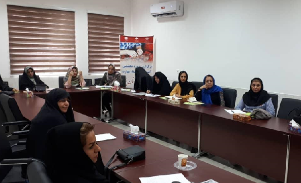 دوره‌های آموزشی ارتقای مهارت قالی‌بافی در یزد برگزار می‌شود