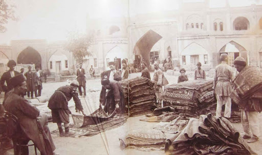 روزگار هنر – صنعت فرش دستباف در عصر قاجاربه 