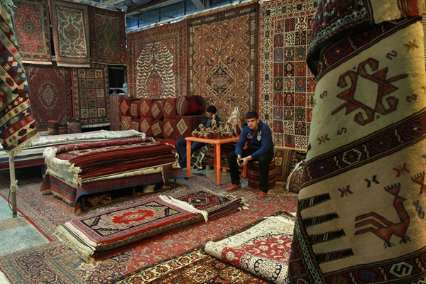 تشکیل اتحادیه صنفی و صادرکنندگان، نیاز ضروری رونق فرش استان مرکزی